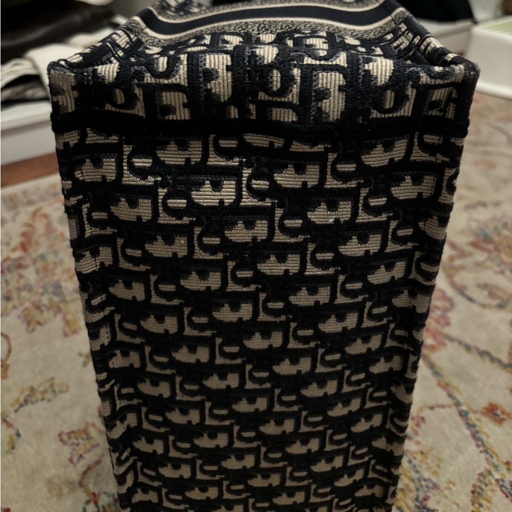 Dior Book Tote - Picture 5 of 10